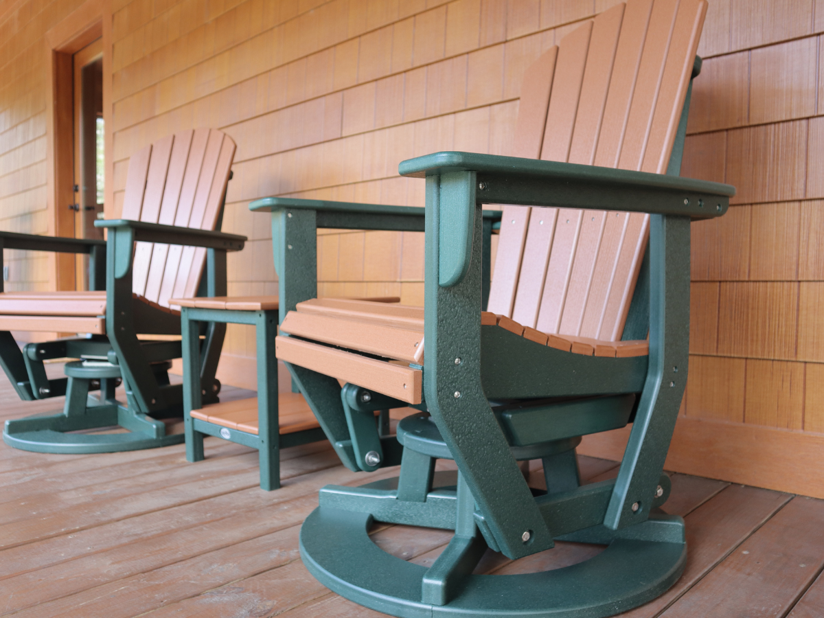 St. Simons 3-Piece Swivel Glider Set with Side Table