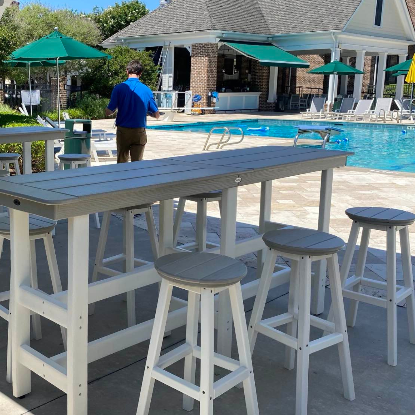14" Round Bar Stool
