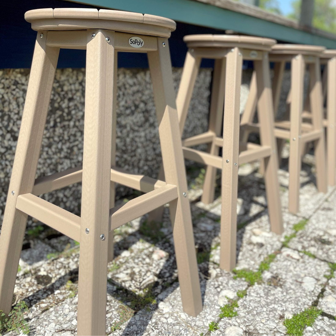 14" Round Bar Stool